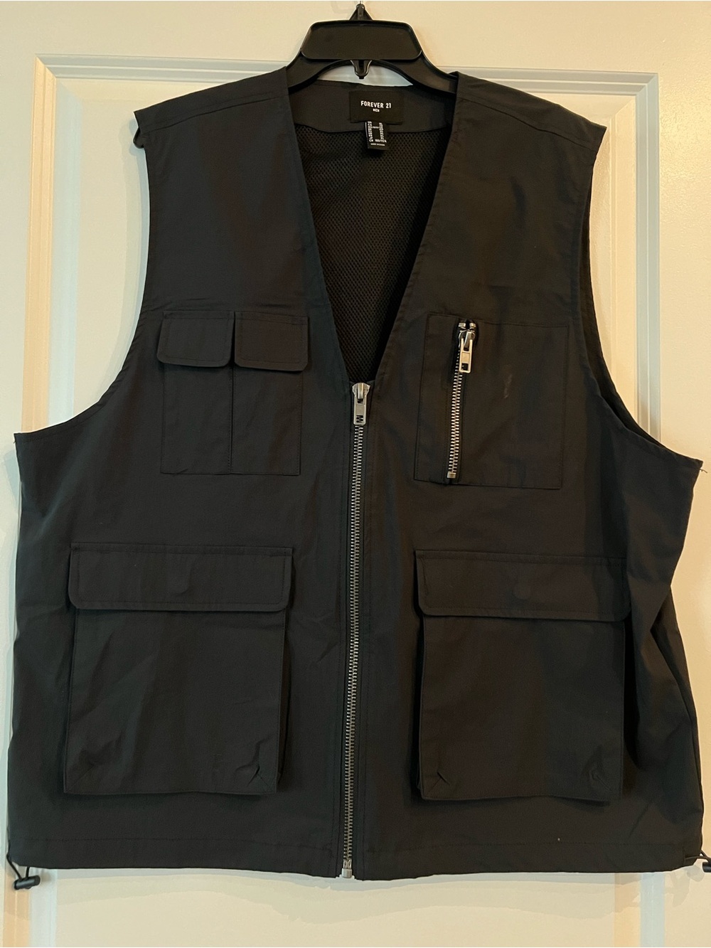 Forever 21 Men's Black Utility travel Vest